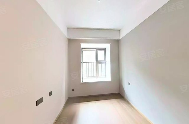 仁恒 一楼三面环院 四房 车库直达地铁 小区  户型 手慢无