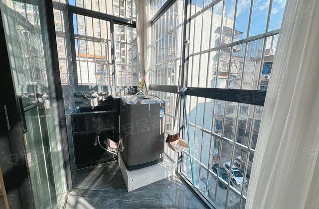 和仁新村3室1厅71㎡53万二手房图片