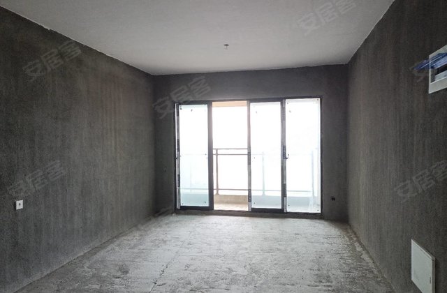 雍景园4室2厅136㎡45.8万二手房图片