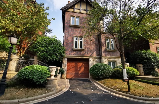 牧山丽景3室3厅294㎡500万二手房图片