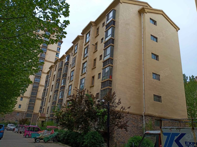 翡翠城(公寓住宅)