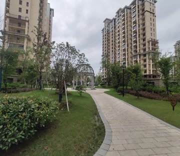 水岸华庭
