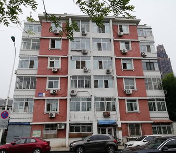 台儿庄路49号楼