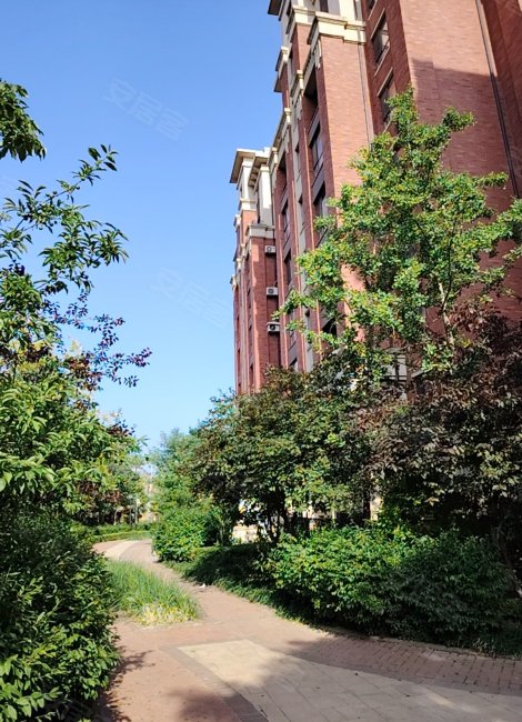 大连房产网>大连二手房>甘井子二手房>泉水二手房>金地檀溪>470_650竖