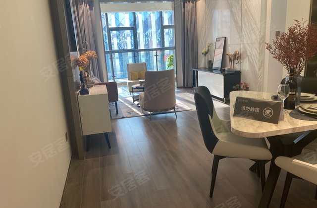 绿洲经开大道,近设法山路车都春台里2021年建造低层(共33层)南北107