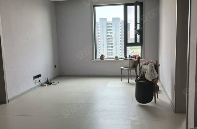 苏苑大厦3室2厅148㎡36万二手房图片
