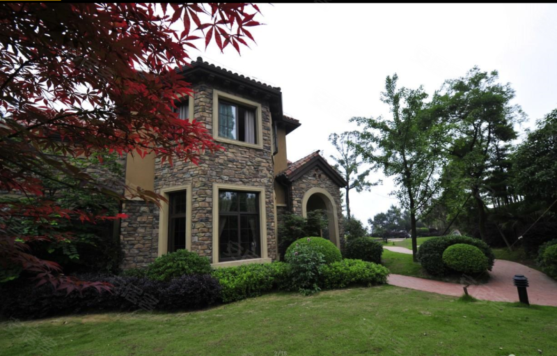 龙湖蓝湖郡东岸