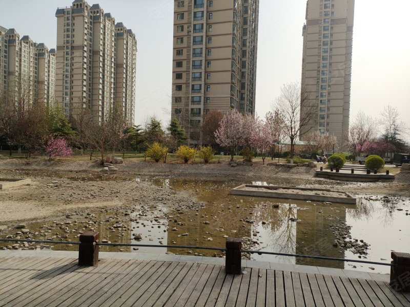 众美城廊桥四季a区