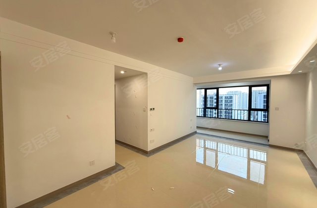 万达广场小区3室2厅105.36㎡75万二手房图片