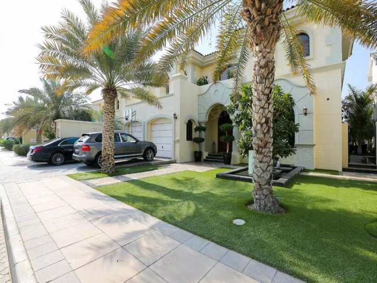 阿联酋迪拜酋长国迪拜约¥1675万迪拜房产：迪拜棕榈岛别墅房源，海景别墅新房独栋别墅图片