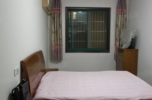 国际花城凤鸣苑3室2厅126㎡132万二手房图片