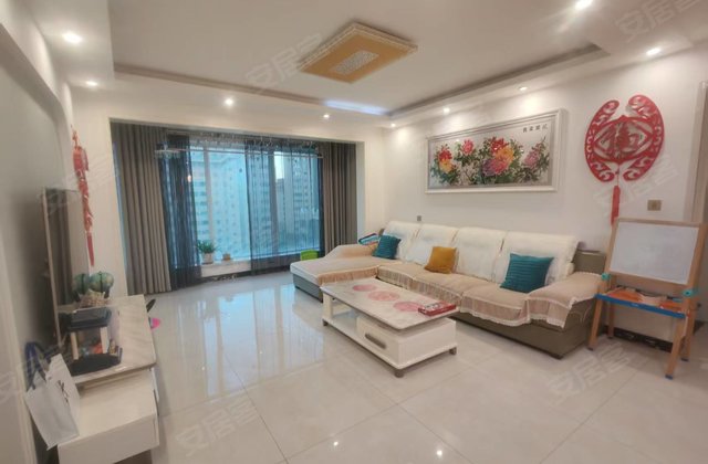 黄金河谷小区3室2厅130㎡90万二手房图片