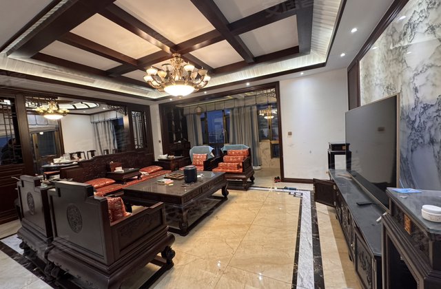 香榭里4室2厅263㎡225万二手房图片