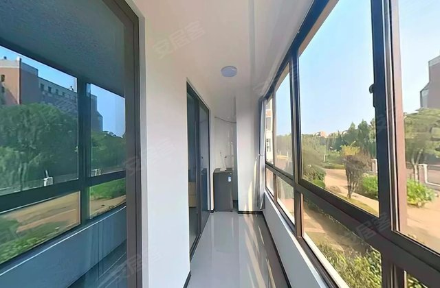 龙湖蔚澜香缇3室2厅98.14㎡68.5万二手房图片