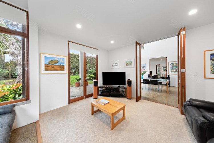 新西兰奥克兰大区奥克兰拍卖Dramatic Architectural Residence二手房公寓图片