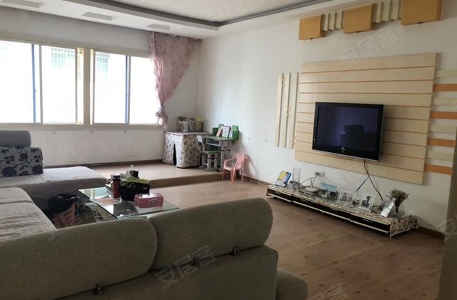云岭小区3室2厅145.7㎡62万二手房图片