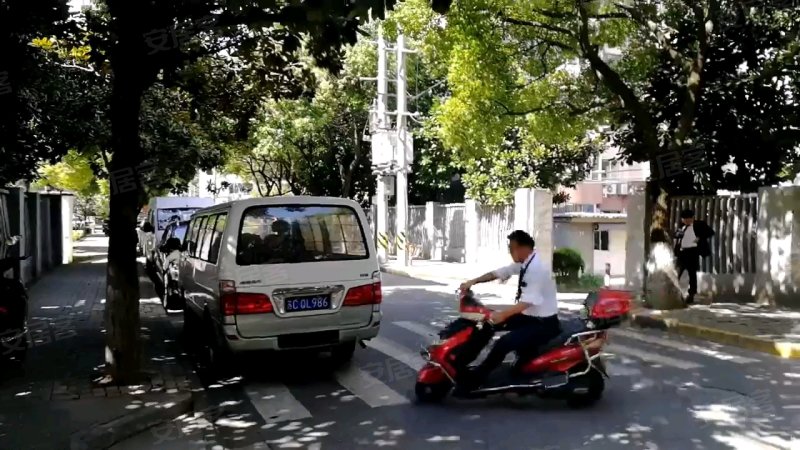 古桐路18弄小区 