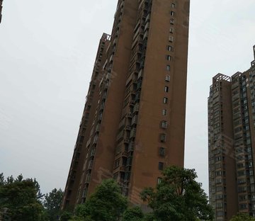 碧水兰庭 有电梯 临地铁 得房好 正南朝向 出行方便