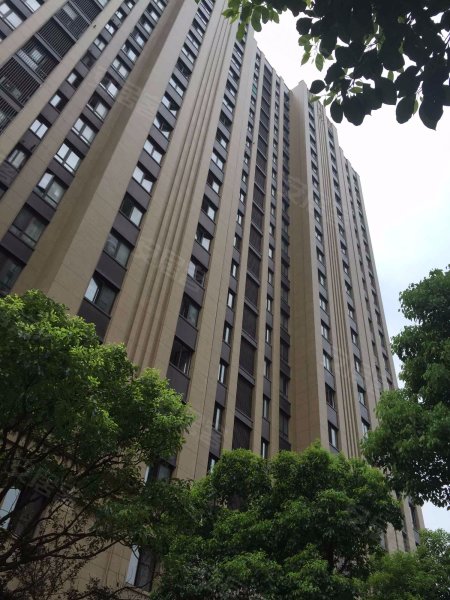 宝华海尚郡领(公寓住宅)