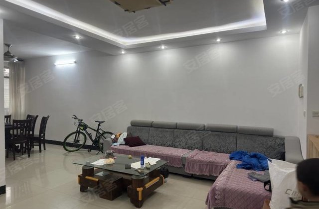 青秀小区3室2厅112㎡33.8万二手房图片