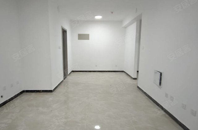 贸易大厦西片区回迁小区3室2厅122㎡45万二手房图片