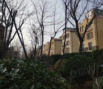 龙湖蓝湖郡(1-18号楼)