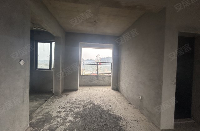 溶江小区4室2厅141㎡47.8万二手房图片