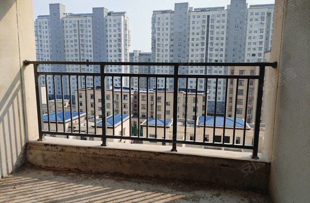 荣公馆3室2厅108㎡43万二手房图片