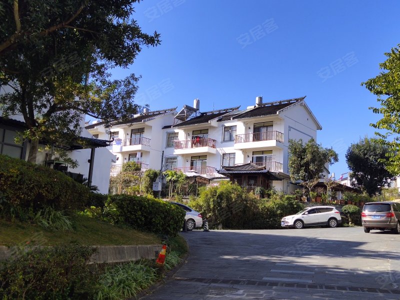 腾冲故事别墅区