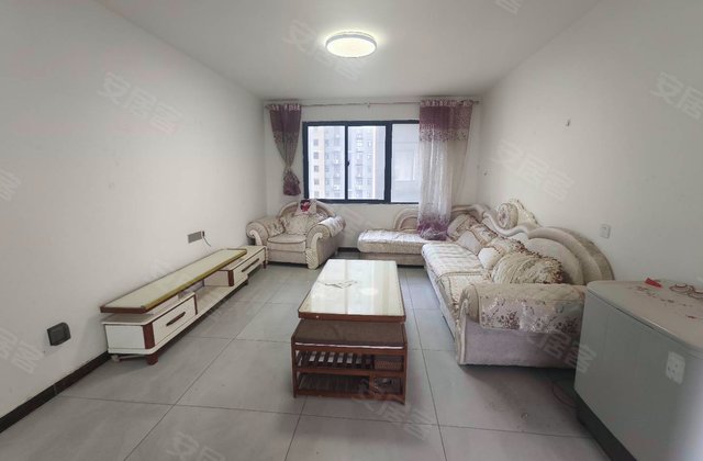 五洲公园一号3室2厅111㎡57万二手房图片