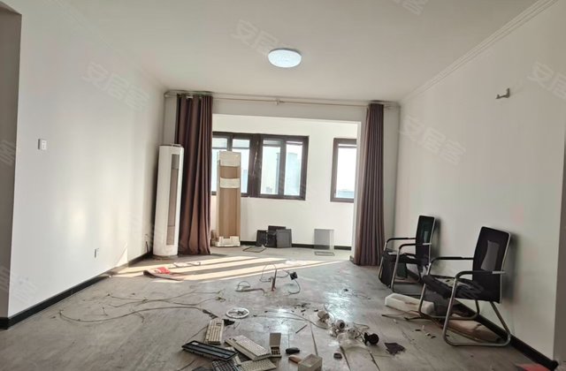 塞纳公馆3室2厅128.18㎡65.8万二手房图片