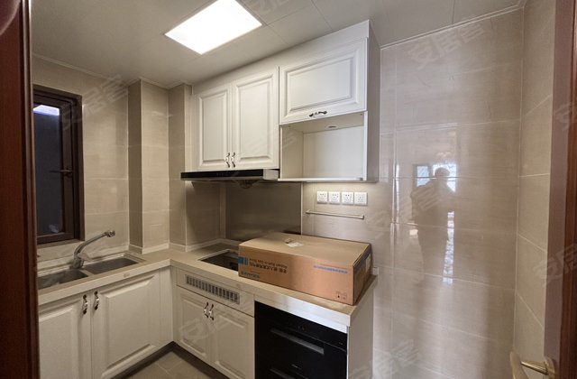 恒大翡翠华庭2室2厅80㎡52万二手房图片