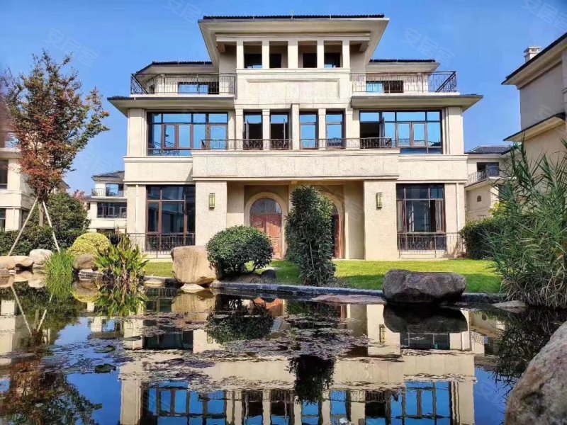 锦绣四明(别墅)5室3厅5卫245㎡南北198万