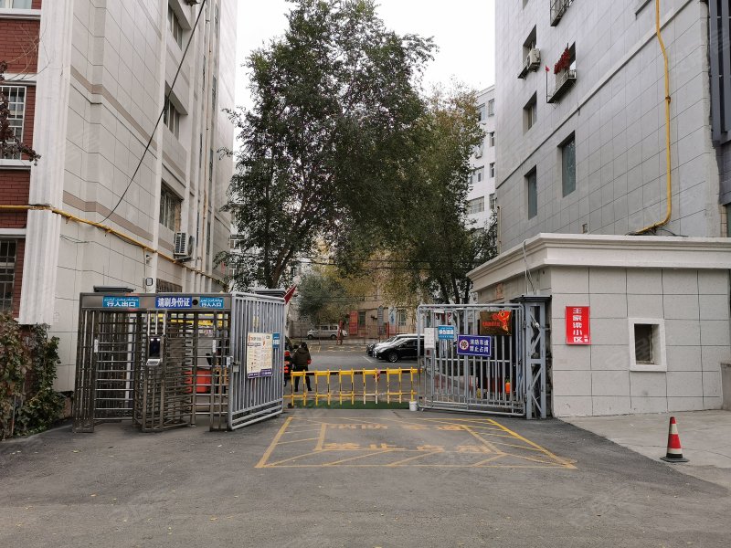 王家梁小区(三期),南湖北路416号-乌鲁木齐王家梁小区(三期)二手房