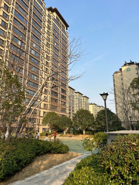 保利紫荆公馆4室2厅2卫