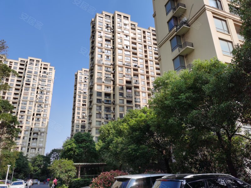 宝华北岸郡庭(公寓住宅)