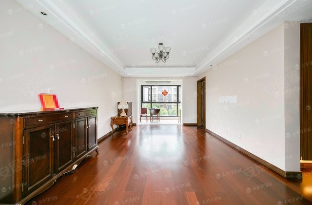 万科城花新园3室2厅115.63㎡688万二手房图片