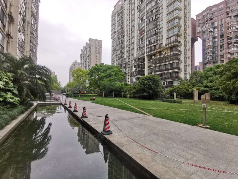 古北新苑,古北路1398弄