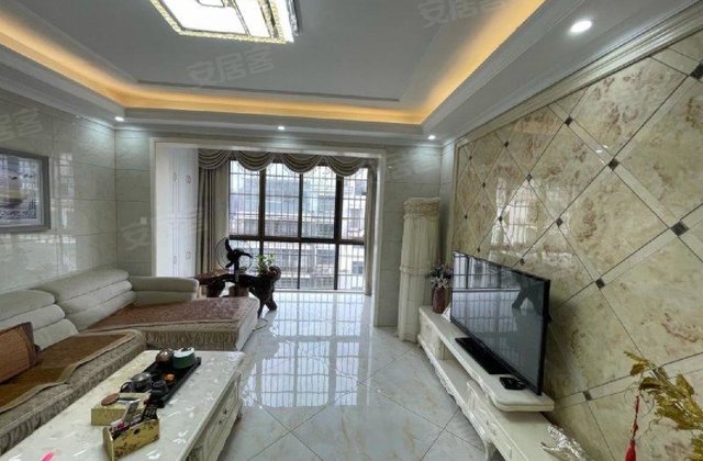 明月湖小区5室2厅193㎡72万二手房图片