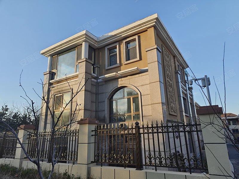 佛光花园8号院别墅116万200多平带百平花园高尔夫环绕