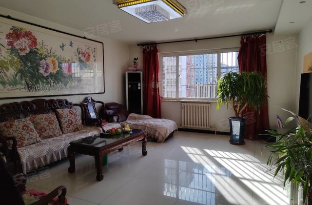 东方骏景(新华)3室2厅133㎡110万二手房图片