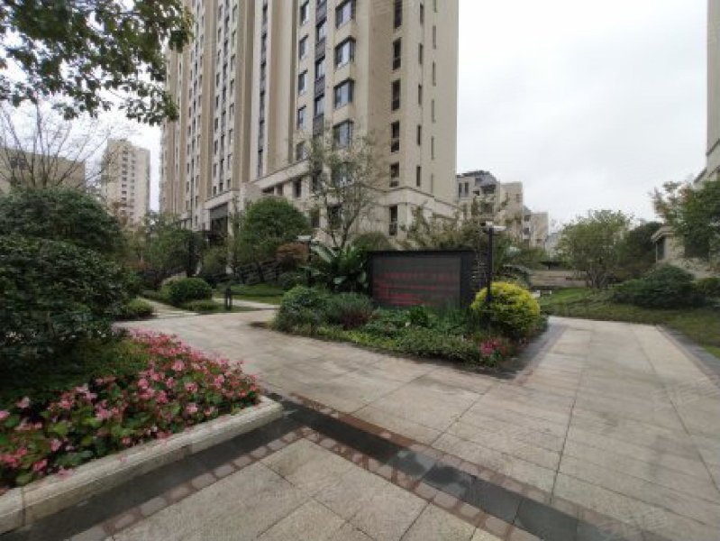 大华斐勒公园(华春路100弄) 