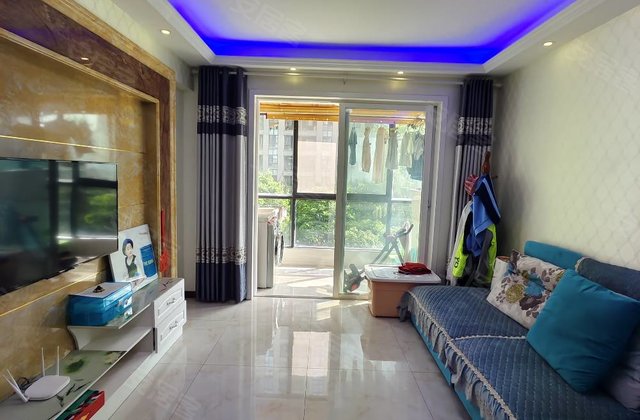 拎包入住 采光好2室2厅1卫92㎡南低层(共18层)2012年建造冠城华府阜宁