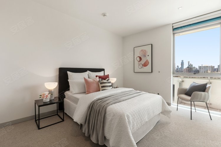 澳大利亚维多利亚州墨尔本拍卖2卧室公寓 可欣赏Albert Park Lake景色二手房公寓图片