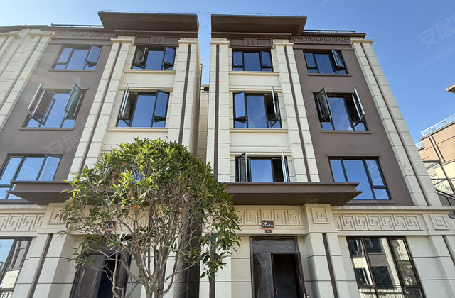 阳光江湾壹号院5室3厅228㎡102万二手房图片