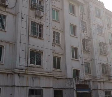 锦绣花苑(西区)4室3厅2卫顶复220平诚心卖