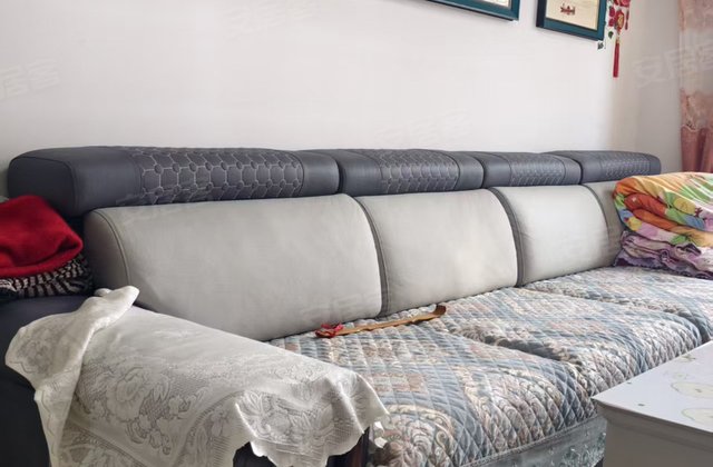 德卡城市花园小区2室1厅83㎡13.5万二手房图片