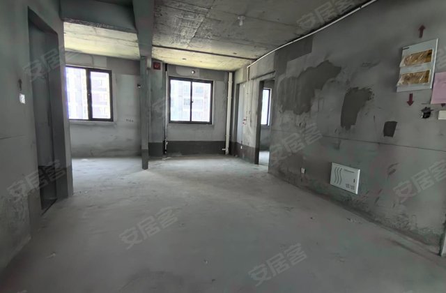 悦珑府4室2厅127㎡79.8万二手房图片