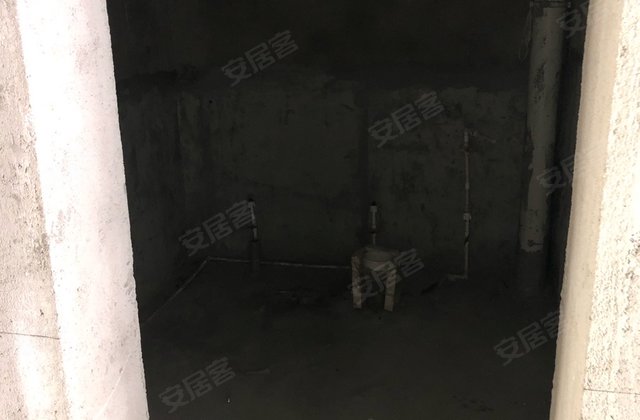 林苑之声3室2厅149.51㎡40.5万二手房图片