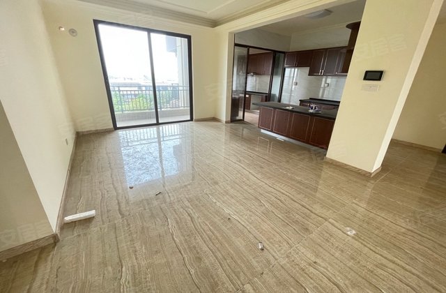 碧桂园凤凰湾5室2厅266㎡165万二手房图片